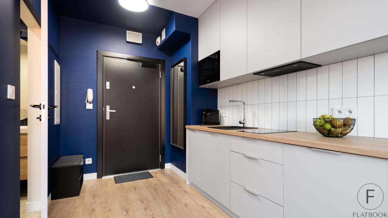 Flatbook - City Center Spa Apartments Dwie Motlawy Gdansk Ngoại thất bức ảnh